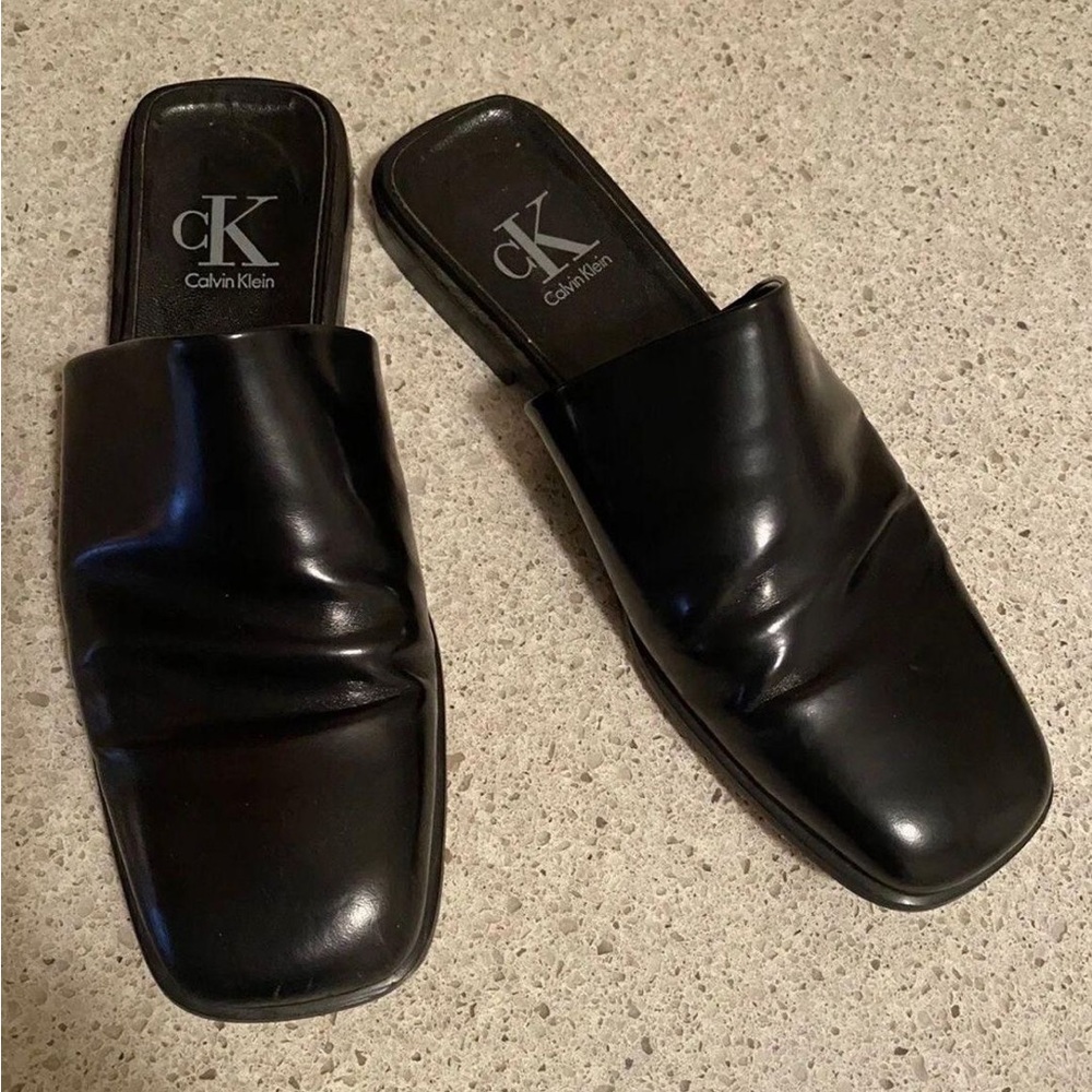 Calvin Klein slides🖤 - Picture 2 of 2